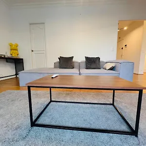 https://appartements-tour-eiffel-passy-kennedy.fr-paris.fr